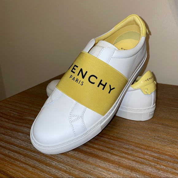 NIB Givenchy Urban Street Calf Leather Logo Slip-On Sneaker! - Picture 2 of 13